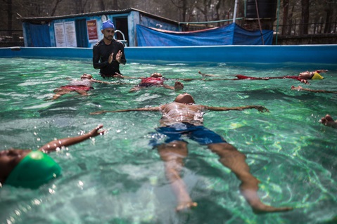Image-3 Swimming class