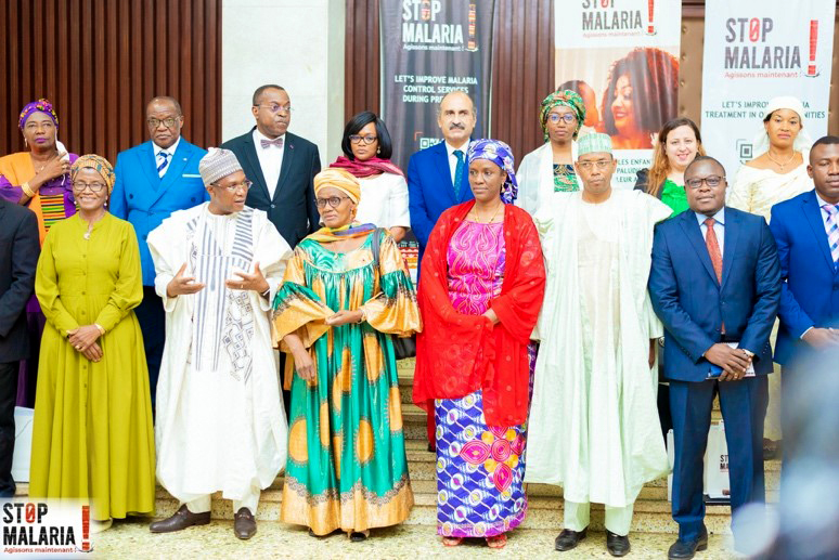 Membres du gouvernement camerounais et leurs partenaires lors du lancement de la campagne  de sensibilisation au paludisme