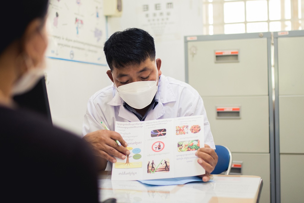 Healthy lifestyle consultation at Prey Thnorng Health Centre Cambodia